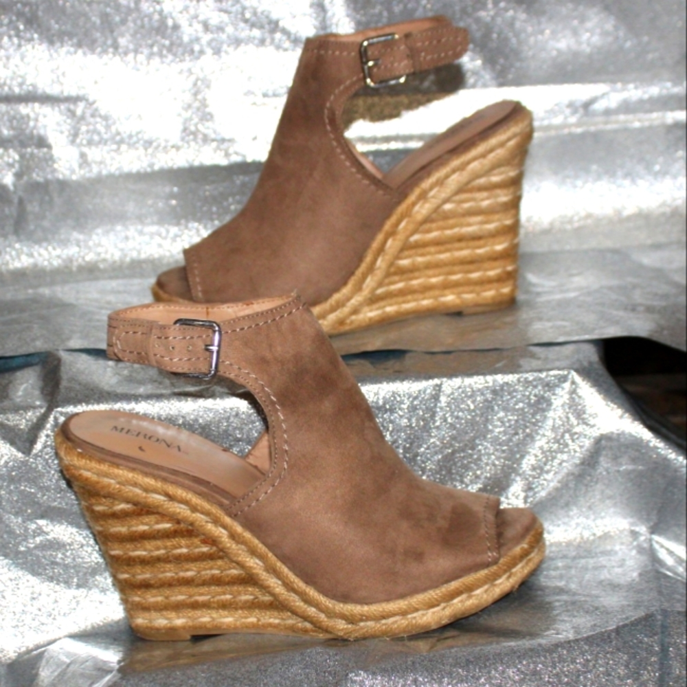 Merona Platforms